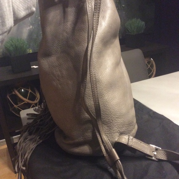 🪴Kenneth Cole - Drawstring Pebble Leather Backpack - Picture 14 of 14